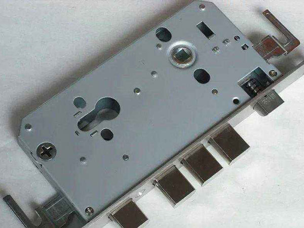 拜泉24小时上门开锁公司